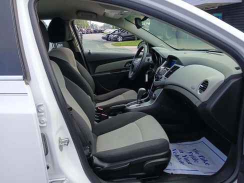 Used 2011 Chevrolet Cruze LS w/ Connectivity Package image 12