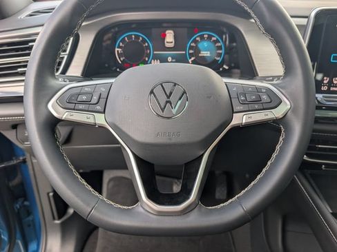 Used 2024 Volkswagen Atlas Cross Sport SE FWD image 12