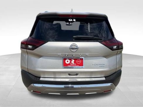 Used 2021 Nissan Rogue Platinum AWD/4WD image 9