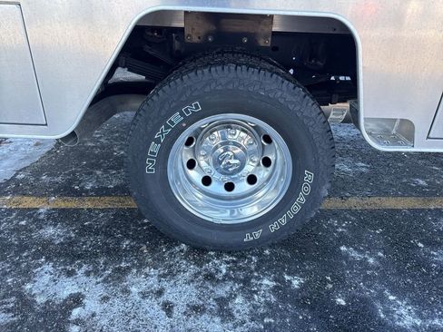 New 2024 RAM 3500 SLT w/ Quick Order Package 2YG SLT image 13