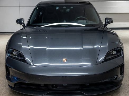 Used 2025 Porsche Cayenne S image 12