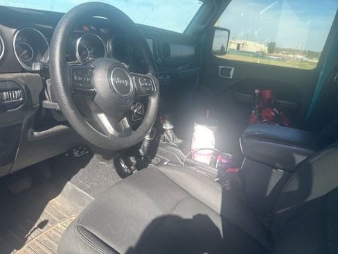 Used 2020 Jeep Wrangler Unlimited Sport image 10