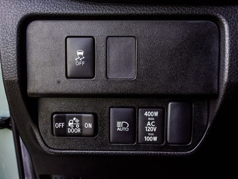 Used 2023 Toyota Tacoma TRD Sport RWD image 29