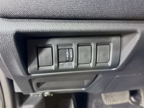 Certified 2025 Subaru Outback AWD/4WD image 12