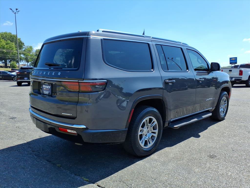 Used 2022 Jeep Wagoneer Series I w/ Convenience Group I AWD/4WD image 3