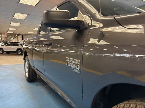 Used 2024 RAM 1500 Classic SLT image 4