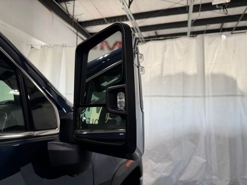 Used 2023 GMC Sierra 3500 SLT w/ SLT Premium Package AWD/4WD image 7