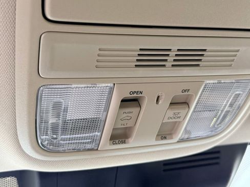 Used 2022 Honda CR-V EX image 25