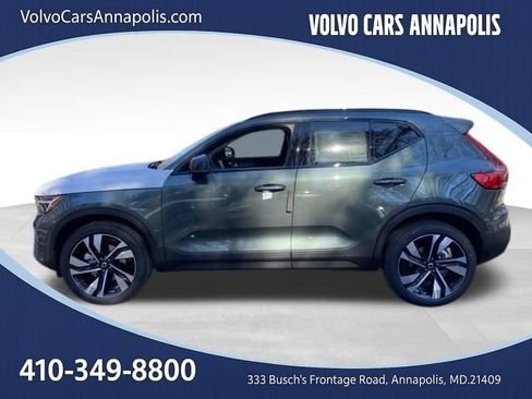New 2026 Volvo XC40 B5 Plus w/ Protection Package Premier AWD/4WD image 4