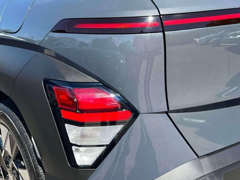 Certified 2024 Hyundai Kona SEL w/ Convenience Package FWD image 11