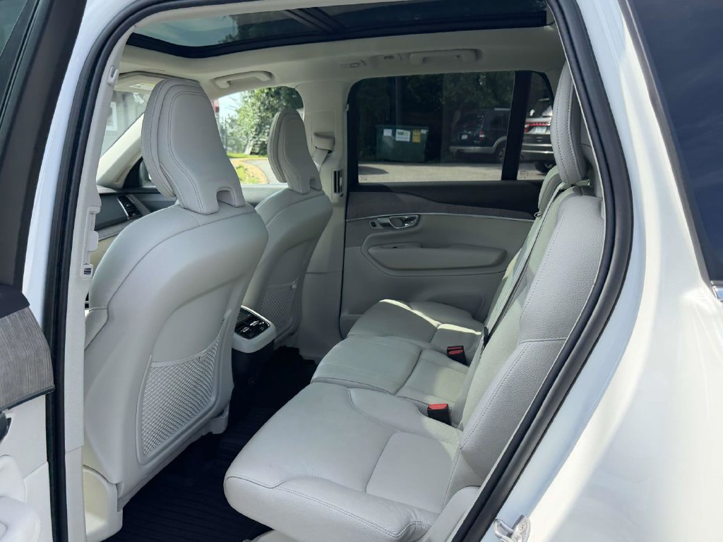 Used 2023 Volvo XC90 B6 Plus w/ Protection Package Premier AWD/4WD image 15