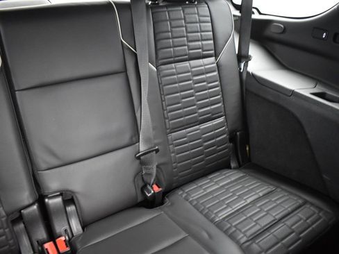 Used 2022 Cadillac Escalade Sport Platinum image 37