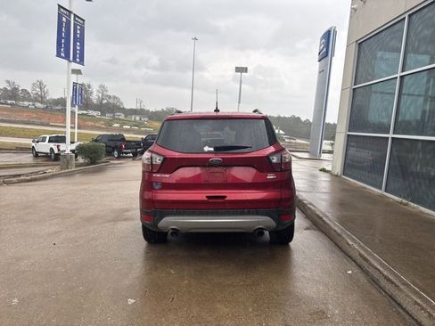 Used 2018 Ford Escape SEL image 6