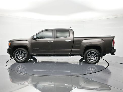 Used 2019 GMC Canyon Denali image 9