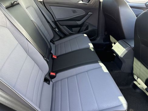 New 2026 Volkswagen Jetta SE image 9