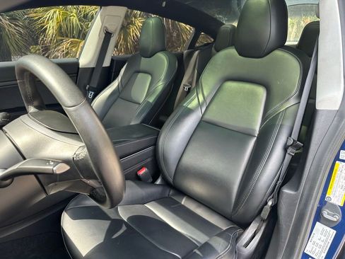 Used 2020 Tesla Model 3 Standard Range RWD image 15