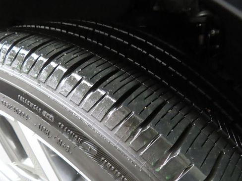 Used 2025 Ford Expedition Max Platinum w/ Platinum Ultimate Package image 9