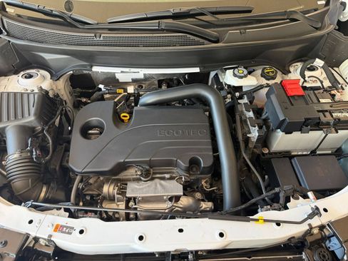 Used 2025 Chevrolet Equinox LT FWD image 27