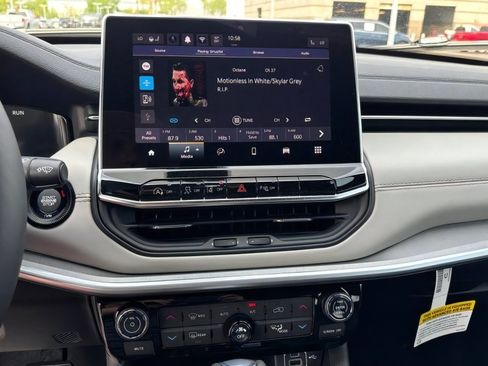 New 2026 Jeep Compass Limited AWD/4WD image 14