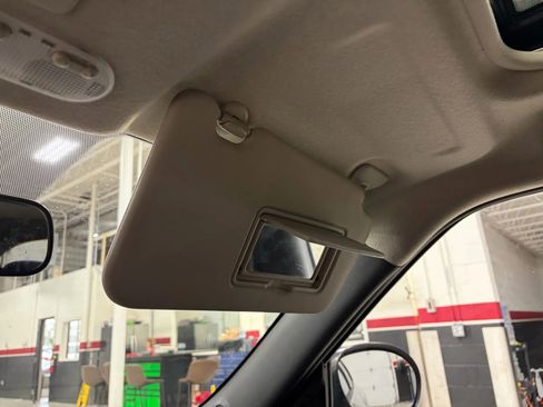 Used 2011 Nissan Juke SL image 44