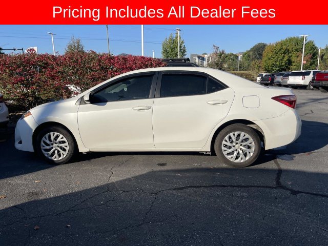 Used 2018 Toyota Corolla LE FWD image 3