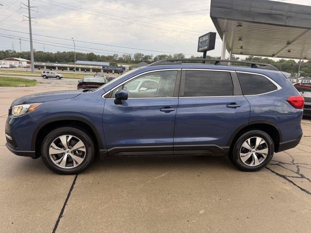 Used 2020 Subaru Ascent Premium w/ Convenience Package AWD/4WD image 4
