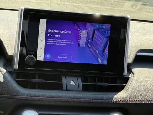 Used 2025 Toyota RAV4 SE image 10