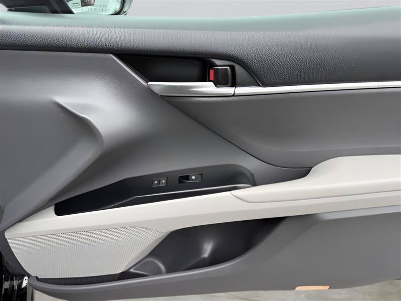 Used 2019 Toyota Camry SE w/ Convenience Package FWD image 33