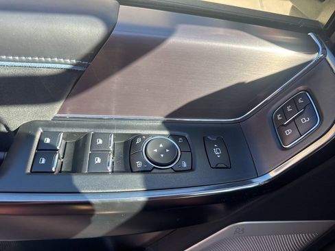 New 2026 Ford F350 Platinum w/ Tremor Off-Road Package image 46