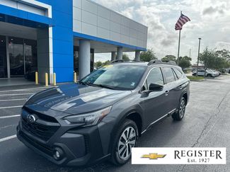 Used 2023 Subaru Outback Premium AWD/4WD video 1