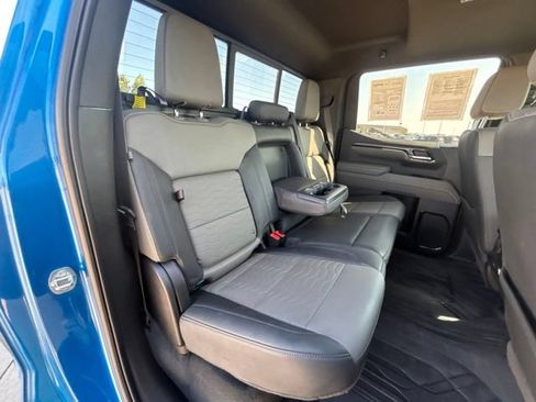 Used 2023 Chevrolet Silverado 1500 ZR2 w/ Technology Package AWD/4WD image 34