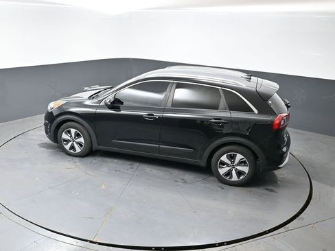 Used 2017 Kia Niro LX image 39