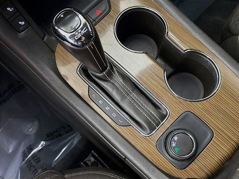 Used 2019 GMC Acadia SLE w/ LPO, Floor Liner Package image 16