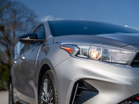 Used 2024 Kia Forte GT-Line image 11