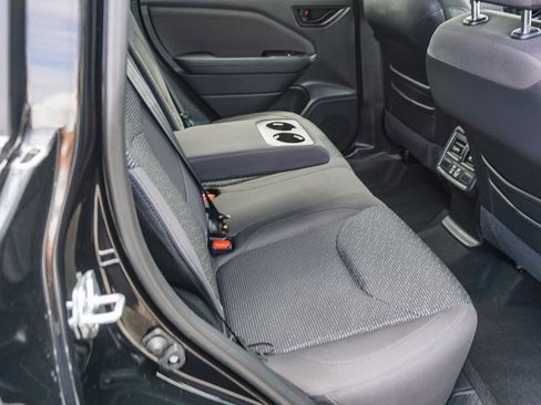 Certified 2025 Subaru Forester Premium AWD/4WD image 13