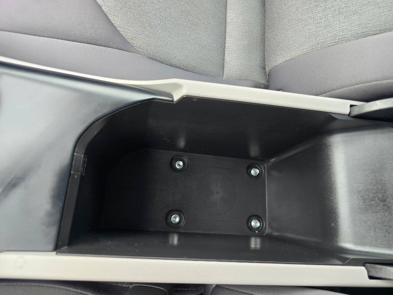 Used 2018 Toyota Camry LE w/ Convenience Package FWD image 21