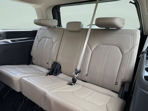 Certified 2024 Ford Expedition Limited RWD image 27