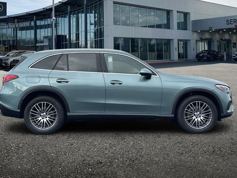 New 2026 Mercedes-Benz GLC 300 4MATIC image 3