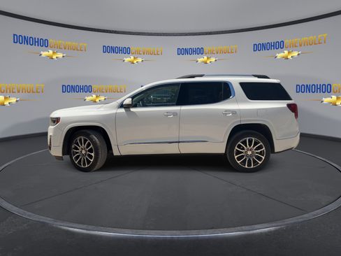 Used 2023 GMC Acadia Denali w/ Denali Ultimate Package FWD image 5
