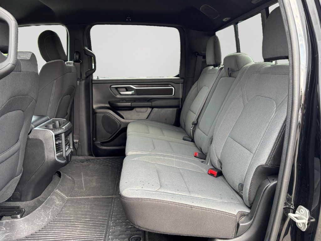 Used 2023 RAM 1500 Big Horn AWD/4WD image 15