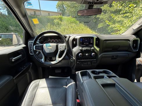 Used 2020 Chevrolet Silverado 1500 LT w/ Texas Edition AWD/4WD image 11
