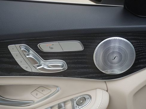 Used 2016 Mercedes-Benz C 300 4MATIC Sedan image 10