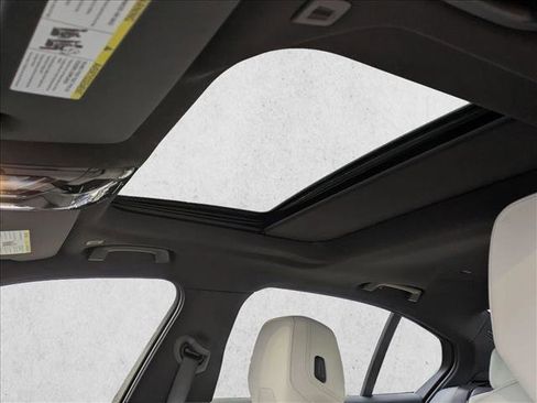 Used 2024 BMW 530i xDrive w/ Convenience Package image 13