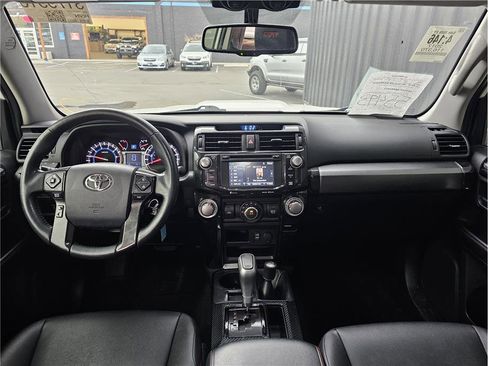 Used 2017 Toyota 4Runner TRD Pro AWD/4WD image 5