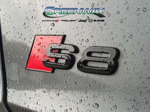 Used 2025 Audi S8 image 9