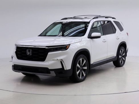 Certified 2023 Honda Pilot Elite image 1