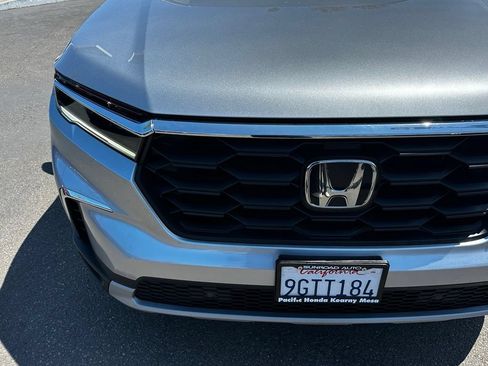 Used 2023 Honda Pilot EX-L image 4