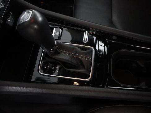 Used 2022 Jeep Compass Limited w/ Sun and Sound Group image 47