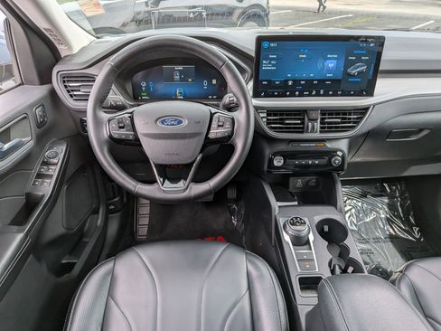 Used 2025 Ford Escape SE w/ PHEV Premium Package FWD image 27