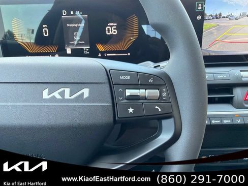 New 2026 Kia K4 FWD image 32